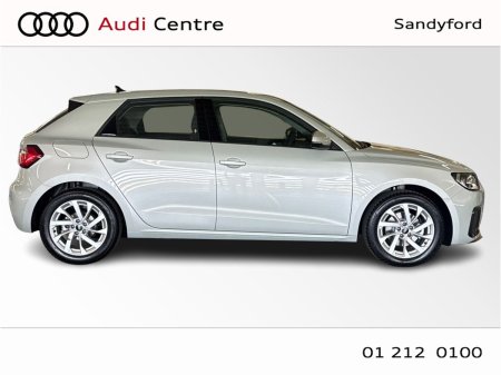 2026 Audi A1 - photo 2