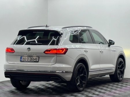 2019 Volkswagen Touareg - photo 6