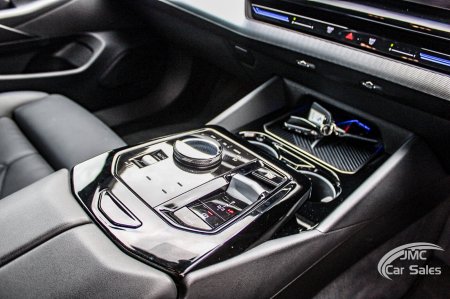 2024 BMW 5-Series - photo 24
