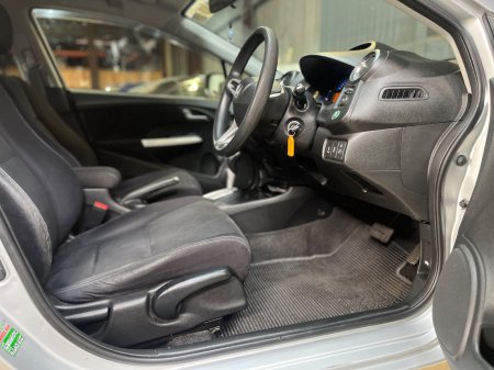 2013 Honda Insight - photo 9