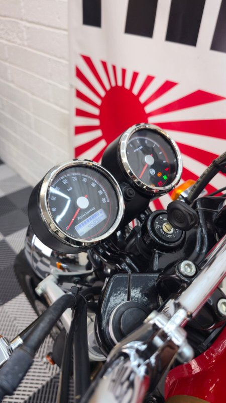 2025 ROYAL ENFIELD Interceptor 650 - photo 14