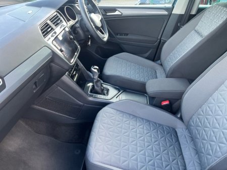 2024 Volkswagen Tiguan - photo 6