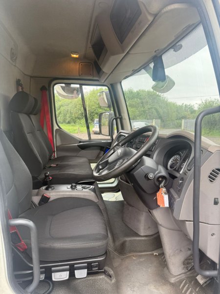 2020 DAF LF180 - photo 5