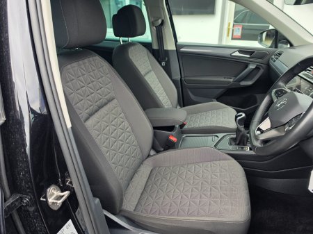 2023 Volkswagen Tiguan - photo 12
