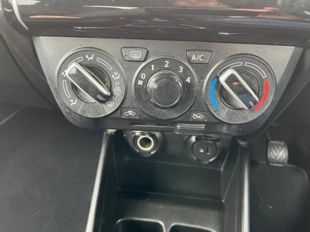 2021 Suzuki Swift - photo 12