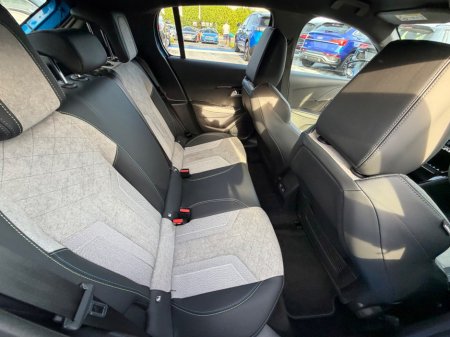 2021 Peugeot 208 - photo 32