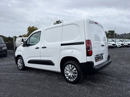 2020 Peugeot Partner - photo 6