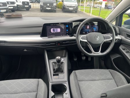 2024 Volkswagen Golf - photo 8
