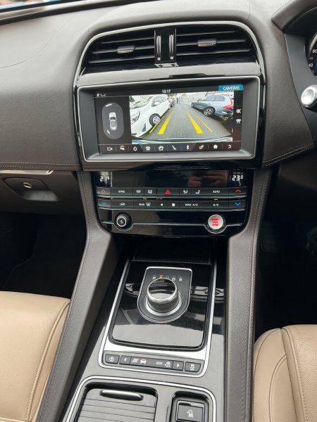 2020 Jaguar F-Pace - photo 14