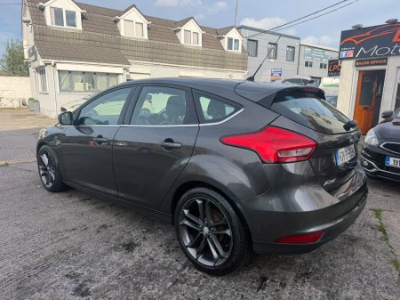 2017 Ford Focus - photo 11