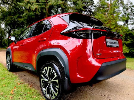 2025 Toyota Yaris Cross - photo 34