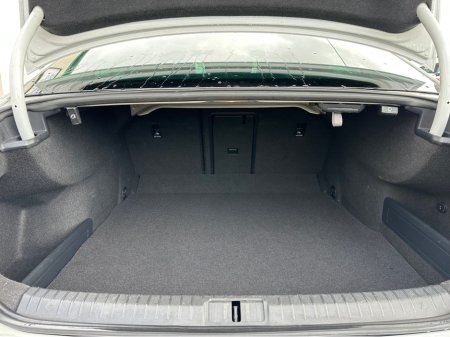 2016 Volkswagen Passat - photo 14