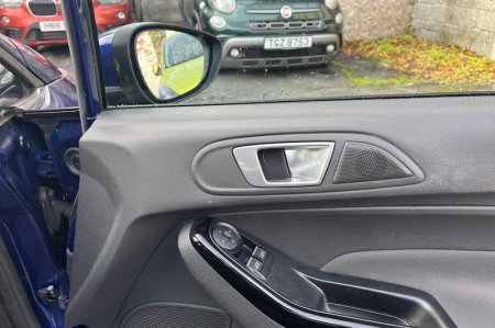 2017 Ford Fiesta - photo 24