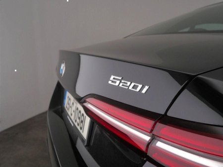 2025 BMW 5-Series - photo 26