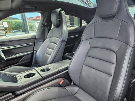 2024 Porsche Taycan - photo 5