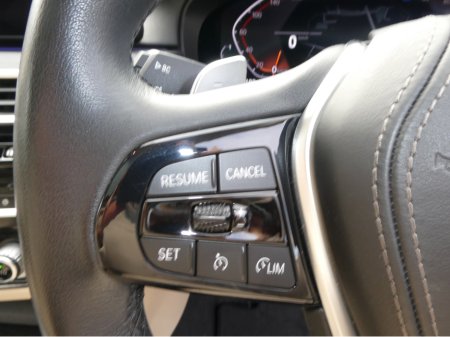 2023 BMW 5-Series - photo 25