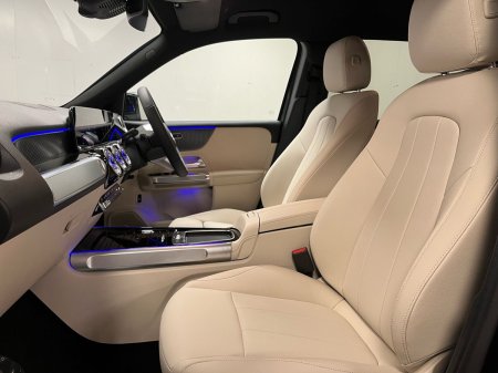 2025 Mercedes-Benz GLB - photo 19