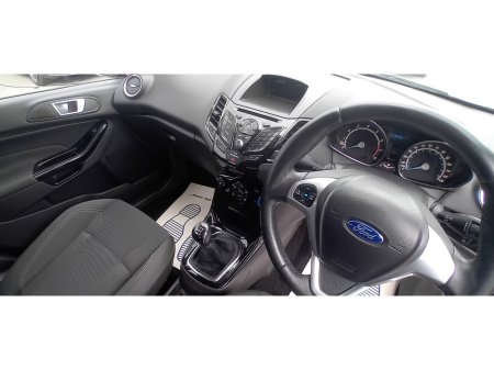 2016 Ford Fiesta - photo 19