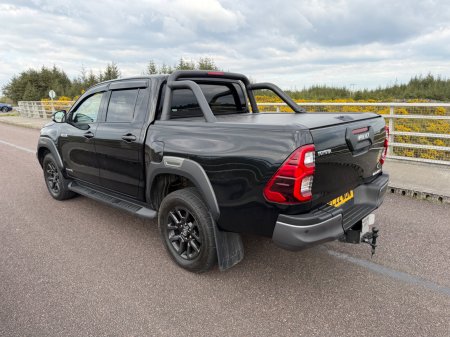 2022 Toyota Hilux - photo 3