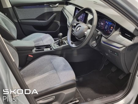 2025 Skoda Octavia - photo 8