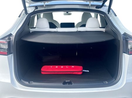 2024 Tesla Model Y - photo 16
