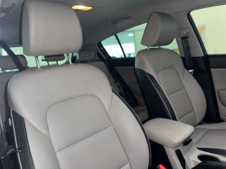 2020 Kia Sportage - photo 7