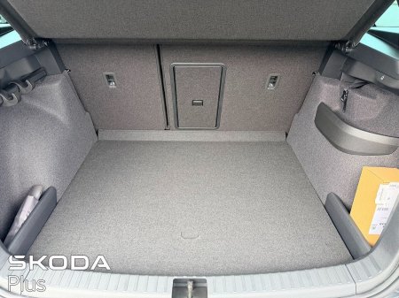 2027 Skoda Karoq - photo 9