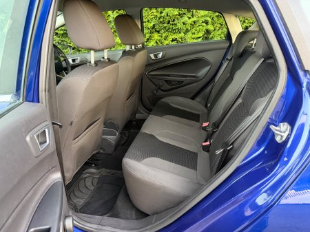 2015 Ford Fiesta - photo 6