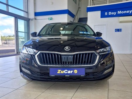 2021 Skoda Octavia - photo 2
