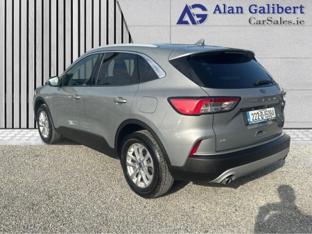 2022 Ford Kuga - photo 2