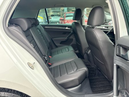 2020 Volkswagen Golf - photo 10