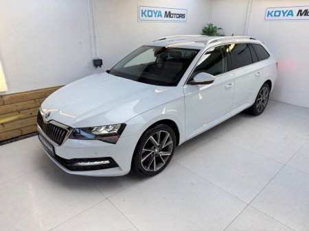 2022 Skoda Superb - photo 2