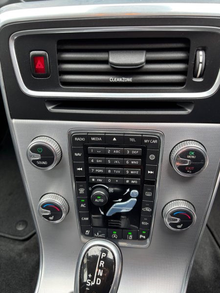 2016 Volvo V60 - photo 34
