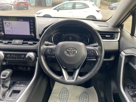 2019 Toyota RAV4 - photo 9