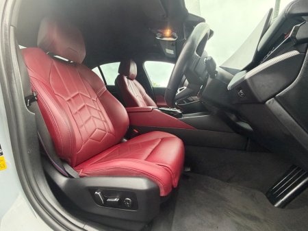 2024 BMW 5-Series - photo 22