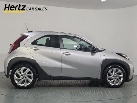 2023 Toyota Aygo X - photo 2