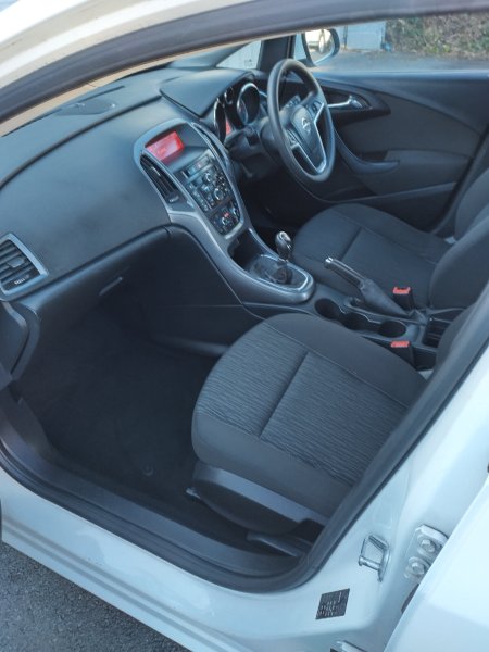 2015 Opel Astra - photo 11