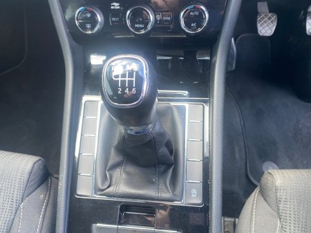 2018 Skoda Superb - photo 16