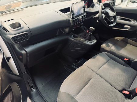 2023 Peugeot Partner - photo 10