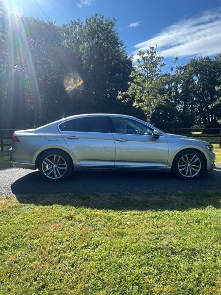 2015 Volkswagen Passat - photo 2