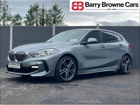 2024 BMW 1-Series - photo 2