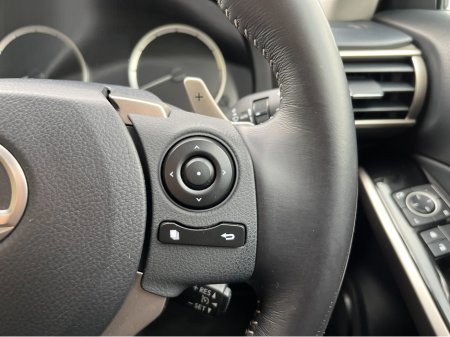 2015 Lexus IS - photo 23