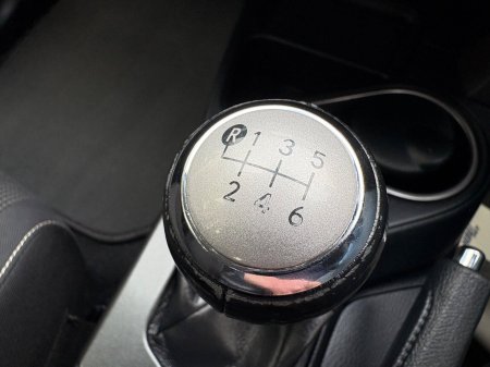 2016 Toyota RAV4 - photo 15