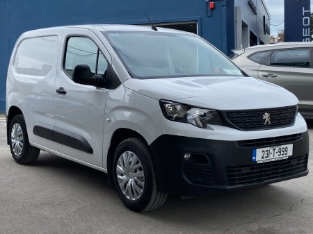 2023 Peugeot Partner