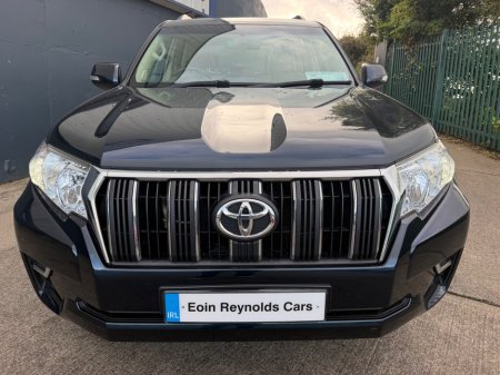 2018 Toyota Land Cruiser - photo 2