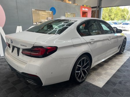 2021 BMW 5-Series - photo 3
