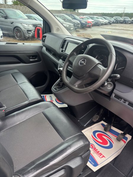 2020 Opel Vivaro - photo 10