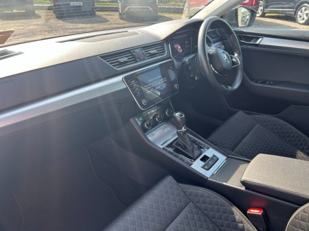 2022 Skoda Superb - photo 5