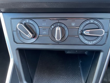 2024 Volkswagen Polo - photo 17
