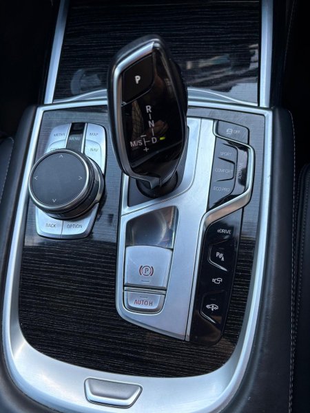 2017 BMW 7-Series - photo 15